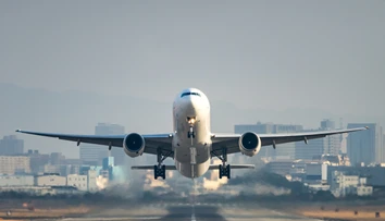 Tínedžer uviazol na letisku v Ríme. Do lietadla ho nepustili, hoci mal letenku