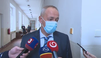 Ivan Lexa sa po dlhšom čase ukázal na verejnosti, vypovedal v kauze vraždy M. Sýkoru