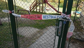 Nehoda na detskom ihrisku pod Tatrami. Dievčatko išlo z hojdačky rovno na operáciu