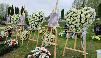 Stará Ľubovňa zažila jeden z najsmutnejších pohrebov v histórii mesta. Tri mladé dievčatá pochovali vedľa seba