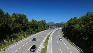 Pozor na rýchlosť u našich susedov. Za jej prekročenie vám čoskoro môžu zhabať auto