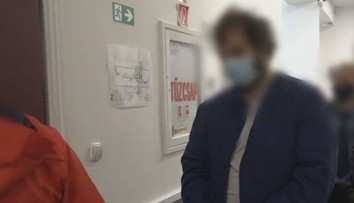 Muža podozrivého z brutálnych vrážd v Štúrove a v Maďarsku po roku a pol obžalovali. Hrozí mu doživotie