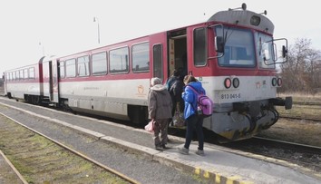 Na Záhorí budú jazdiť vlaky bez sprievodcov. Lístok si kúpite u rušňovodiča