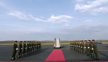 Lietadlo so zastupujúcim premiérom Belize sa zrazilo s autom a zrútilo do mora