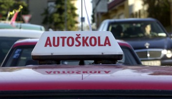 Chcú im uľahčiť štart do života. Mladým ľuďom z detských domovov bude štát preplácať vodičské preukazy