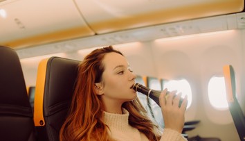 Ak sa chcete vyhnúť jet lagu, túto vec v lietadle určite nerobte