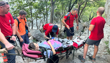 Turistka zažila na dovolenke v Chorvátsku poriadny šok. Počas túry porodila dieťa, vôbec netušila, že je tehotná