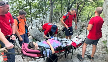 Turistka zažila na dovolenke v Chorvátsku poriadny šok. Počas túry porodila dieťa, vôbec netušila, že je tehotná