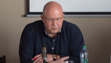 Dcéram bývalého šéfa RTVS posielal peniaze na štúdium v zahraničí muž obvinený v korupčnej kauze