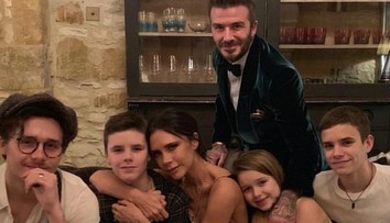 Mladý Beckham má novú frajerku: Mladá modelka akoby Victorii z oka vypadla