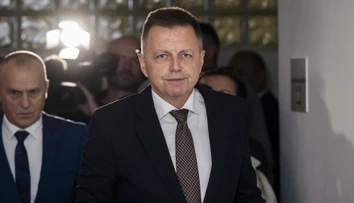 Trestný rozkaz voči Petrovi Kažimírovi je vydaný nezákonne, tvrdí jeho obhajca
