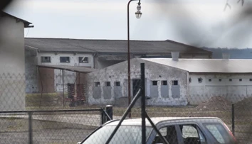 V centre obce chcel chovať stovky ošípaných, obyvatelia nesúhlasili. Súd už rozhodol