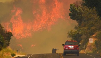 Požiare na juhu Kalifornie zničili už 439 budov