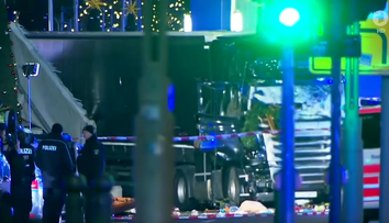 Videá ukazujú hrozné následky útoku v Berlíne, poľského šoféra zastrelili