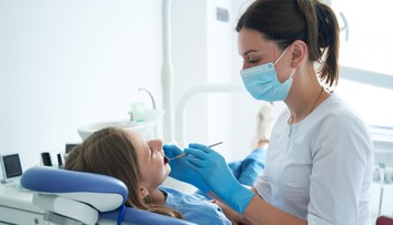 Návšteva zubára. Toto je šesť vecí, ktoré pred ňou bežne robíme, ale nemali by sme