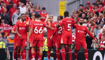 Londýnske derby ovládla Chelsea, zobudil sa i Tottenham. Liverpool na čele rebríčka predbehol City
