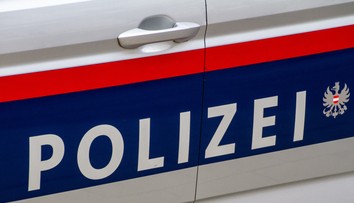 Slovák v plastovom overale spôsobil vo Viedni výbuch. Polícia ho vzala do väzby