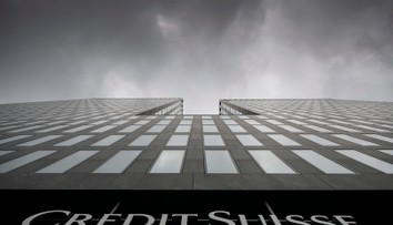 Akcie európskych bánk klesajú, môžu za to problémy v Credit Suisse