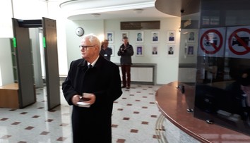 Po Kňažkovi prišiel v kauze fiktívnych darov SDKÚ vypovedať exminister