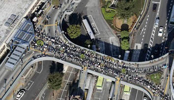 Tokio zasiahlo silné zemetrasenie, živel si vyžiadal dočasné pozastavenie vlakovej dopravy i metra