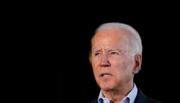 Biden navštívil mesto na Floride, kde si pád budovy vyžiadal najmenej 18 obetí
