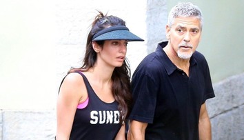 Amal Clooney dva mesiace po pôrode dvojičiek. Postavu má ako lusk
