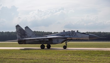 Slovenské migy pre Ukrajinu: Vláda schválila darovaciu zmluvu aj napriek pochybnostiam ústavných právnikov