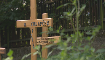 Prípad mŕtveho novorodenca nájdeného v kontajneri zostáva záhadou. Matku stále nenašli