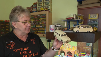 Zdravotník telom aj dušou. Jiří zbiera modely sanitiek takmer štyri dekády