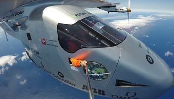 Solárne lietadlo vyštartovalo na ďalšiu etapu cesty okolo sveta