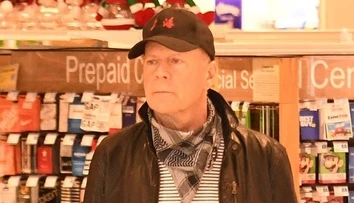 Sláva mu nepomohla. Bruce Willis sa musel pakovať z obchodu