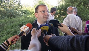 Zabudnutý batoh s 300-tisíc eurami zamestnáva políciu. V prípade panujú nejasnosti