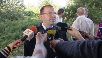 Zabudnutý batoh s 300-tisíc eurami zamestnáva políciu. V prípade panujú nejasnosti