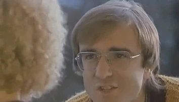 Kariéra Mekyho Žbirku je príbehom „nemoderného chalana“. Legendárnymi nie sú len jeho piesne