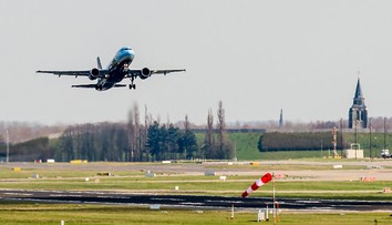 Z bruselského letiska odštartovalo prvé lietadlo od islamistických atentátov