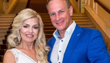 Zlatica Švajdová Puškárová zažiarila v bielych šatách. Po pôrode vyzerá skvele