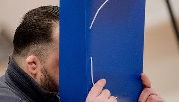 Ošetrovateľ usmrtil 100 pacientov. Dal im nadmerné dávky liekov