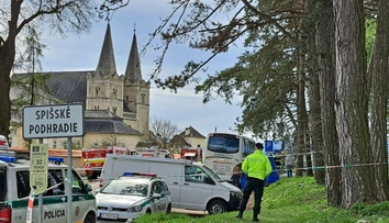 Vážne zranené dievča z nehody v Spišskom Podhradí má za sebou operáciu. Malo by byť mimo ohrozenia života
