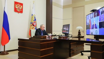 Kremeľ popiera správu, že Putin ponúkal USA zmrazenie vojny na Ukrajine