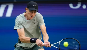 Ani po mužskom finále nenastala domáca radosť. US Open ovládol Sinner a teší sa z veľkého triumfu