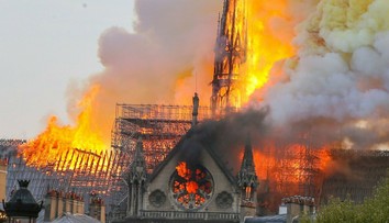 Ako hasili historickú pamiatku. Prečo nepoužili vrtuľník?