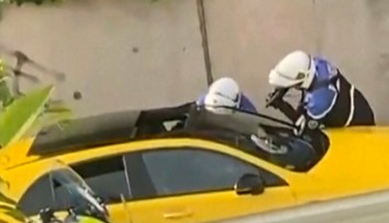 Policajt, ktorý vo Francúzsku zastrelil tínedžera, sa ospravedlnil rodine obete