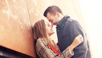 Hľadáte lásku na internete? Tieto frázy si z profilu na zoznamke rýchlo vymažte