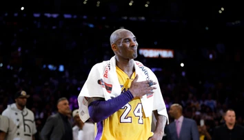 Kobe Bryant sa s NBA rozlúčil fenomenálne, Golden State prekonali historický rekord Bulls