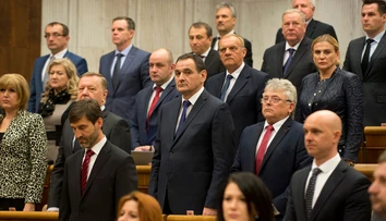 Rokovanie parlamentu začalo minútou ticha za zosnulého poslanca Ondreja Bindera