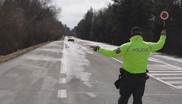 Kuriózny prípad: Policajti zastavili trikrát to isté vozidlo, vždy nafúkal iný vodič