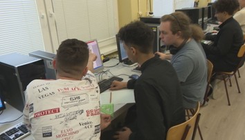 Alžbeta sa pre inakosť svojich synov bála ich nástupu na strednú. Štát má vraj plán, ako začleniť všetkých