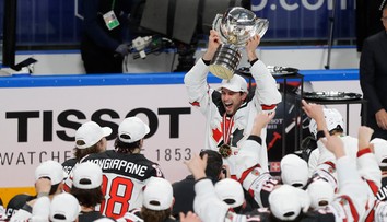 Finále MS v hokeji: Kanaďania sú majstri sveta, Fíni titul z Bratislavy neobhájili