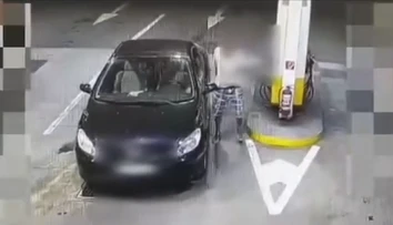 VIDEO: Šofér na benzínke v Malackách ledva stál na nohách. Nafúkal takmer päť promile