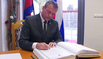 Ako prví zložili po voľbách sľub poslanci v Trenčianskom kraji